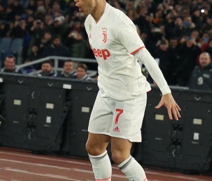 Il Daily Mail: la Uefa ha cambiato modulo al suo best 11 pur di includere Ronaldo (poco votato)
