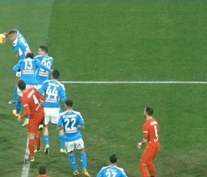 Il fallo di mano di Allan era da rigore?