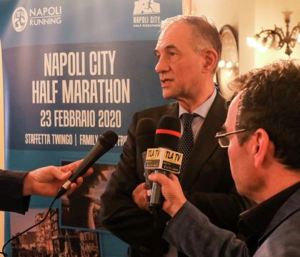 Napoli corre, e cresce di corsa. Domenica 23 febbraio la mezza maratona