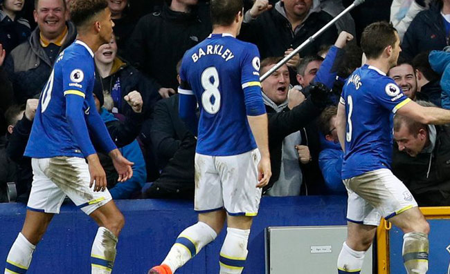 Everton, i tifosi: “Grazie Napoli! Come si fa a cambiare Ancelotti con Gattuso? Abbiamo già fatto 10 punti”