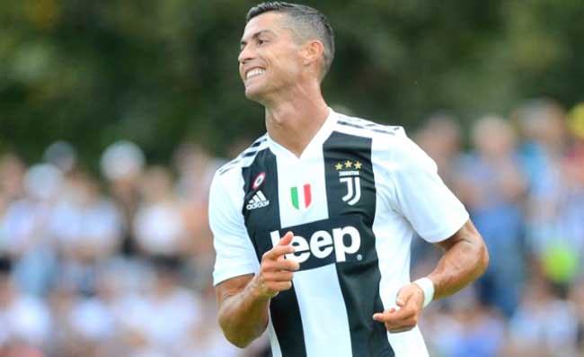 PRIMA PAGINA TUTTOSPORT – Sarri: “Con me Ronaldo vincerà il Pallone d’Oro”. Juve-Inter, intrigo Chong