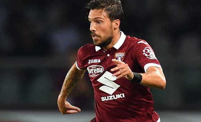 Verdi, tifoso del Torino attacca la fidanzata: “Tornatevene nel cesso di Napoli”. Reazione esemplare di Laura