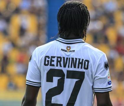 Gervinho è rimasto, ma il Parma lo mette fuori rosa