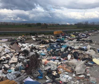 La raccolta differenziata a Napoli non funziona