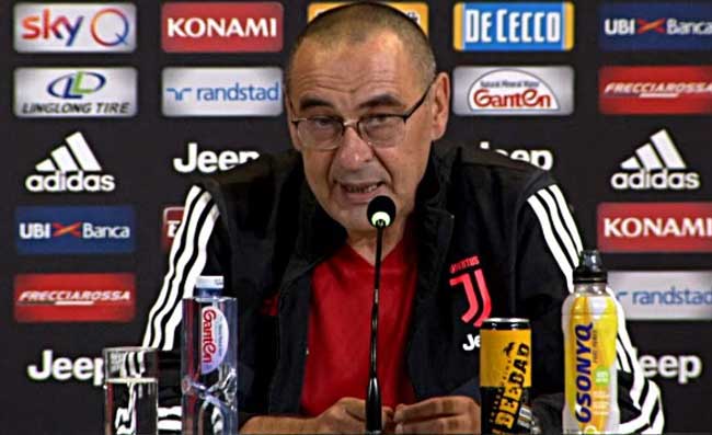 Sarri: “Sconfitte con Napoli e Lazio? Ne abbiamo discusso. Bisogna sporcarsi, Higuain…”