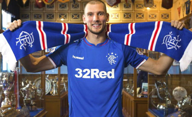 GAZZETTA – Napoli, non solo Tsikimas. C’è anche Barisic nel mirino: i Rangers fissano il prezzo