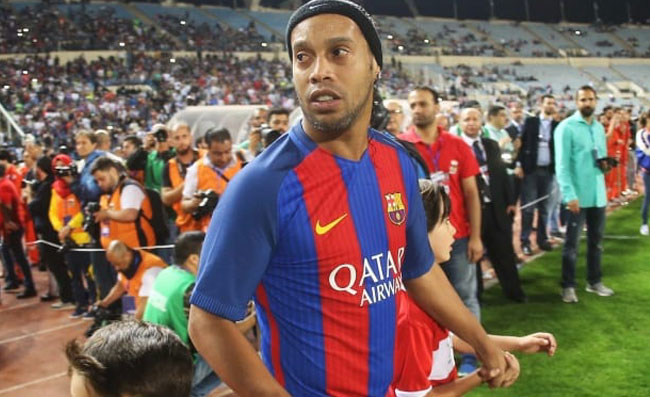 Ronaldinho, clamoroso: l’ex Milan è stato arrestato in Paraguay! Ecco che cosa ha fatto