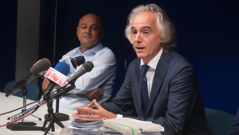 Taglio stipendi, l’avvocato del Napoli si complimenta con la Juve: “Un esempio”