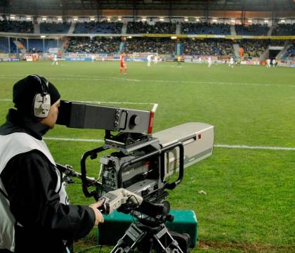 Lega Serie A va allo scontro: “Se Sky e Dazn non pagano, si va in tribunale“