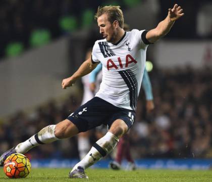 Lo United spiega ai tifosi che «è finito il calciomercato folle»: addio Harry Kane