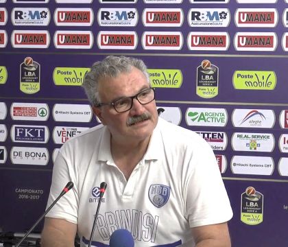Meo Sacchetti: «Quanti calciatori vogliono tornare in campo? Non possono decidere i club»