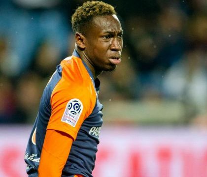 Migliora il calciatore del Montpellier Sambia, respira da solo