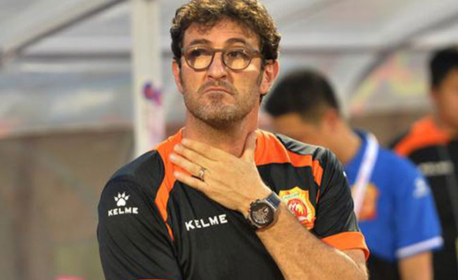 Ferrara pubblica la foto con la maglia di Maradona: “Mai nessuna è stata valutata 55mila euro”