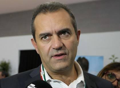 De Magistris: “Apriremo più luoghi in modo da evitare gli assembramenti”