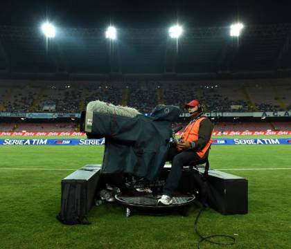 Diritti tv, De Siervo ai club: “i rapporti con Sky sono a un punto morto”
