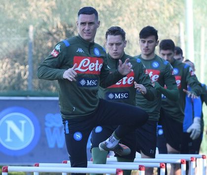 Gli pneumologi: “Il 30% dei guariti avrà problemi respiratori cronici”. Vale anche per i calciatori