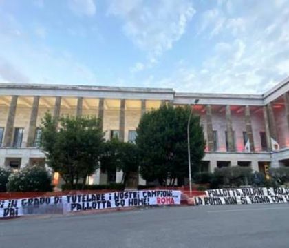 Gli ultras della Roma attaccano Pallotta