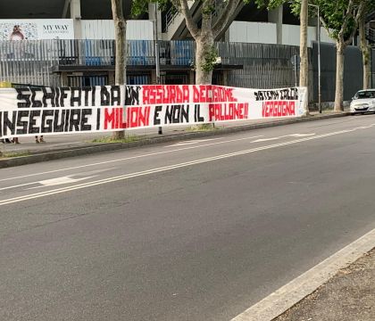 I tifosi dell’Atalanta contro la ripresa: “Schifati da un’assurda decisione”