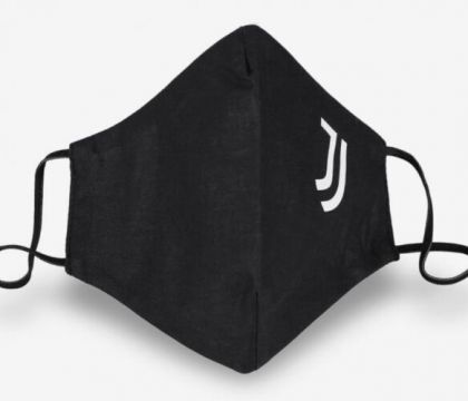 La Juve lancia la mascherina ufficiale