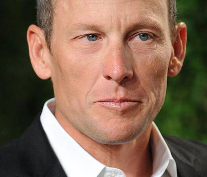 Lance Armstrong, l’altra faccia dello sport: “è un miracolo se non sono diventato un serial killer”