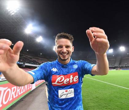 Non sono i soldi ad aver convinto Mertens, ma la possibilità di diventare dirigente