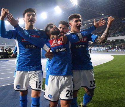 Repubblica: i giocatori del Napoli aspettano da De Laurentiis un segnale sugli stipendi