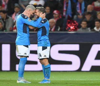 Repubblica: il Napoli vuole ufficializzare Mertens e Zielinski, Callejon deve prolungare fino ad agosto