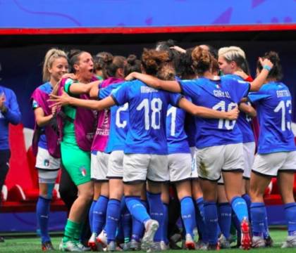 Resterà solo il calcio (maschile): Spagna e Inghilterra chiudono i campionati femminili