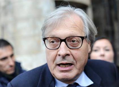 Sgarbi: “Il calcio non andava chiuso. Fa bene, i calciatori sarebbero rimasti in forma”