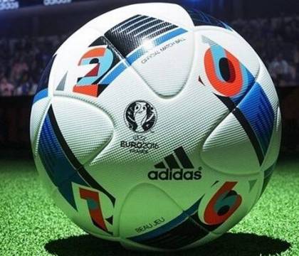 Sun: Premier, i calciatori si lamentano del pallone appiccicoso