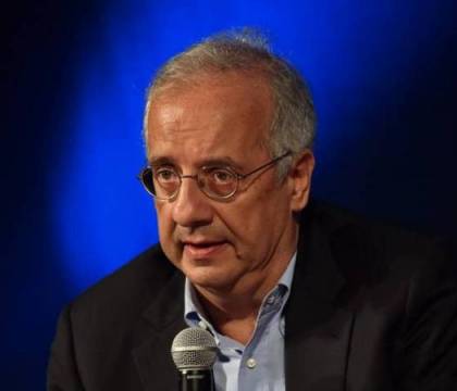Veltroni: «Non si può giocare mettendo in pericolo la salute dei calciatori. Servono certezze»