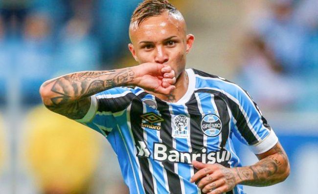 Everton-Napoli, in Brasile confermano: “Gremio rifiuta prestito Leandrinho con ingaggio pagato!”