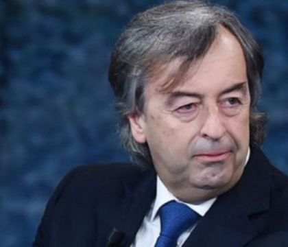 Affari da virus, L’Espresso racconta le ricche consulenze di Burioni