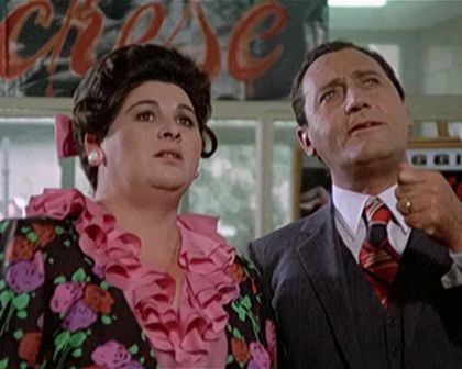 Alberto Sordi raccontava: “Che fa tuo padre? Il critico cinematografico. Cioè? Boh, però va al cinema gratis”
