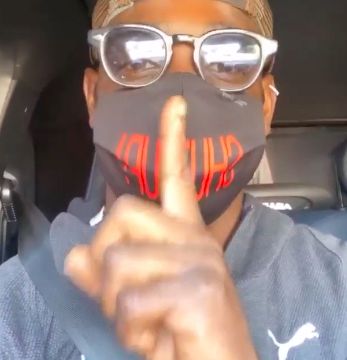 Balotelli zittisce tutti e posta la sua foto mentre va agli allenamenti
