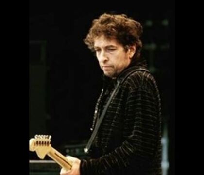 Bob Dylan: «Abbiamo la tendenza a vivere nel passato. Il nostro mondo è già obsoleto»