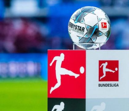Bundesliga, abolito obbligo di mascherine in panchina e sugli spalti