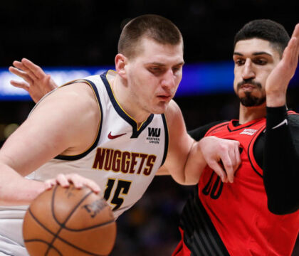 Djokovic inguaia anche l’NBA: positivo Jokic, ma Denver spera di portarlo nella bolla