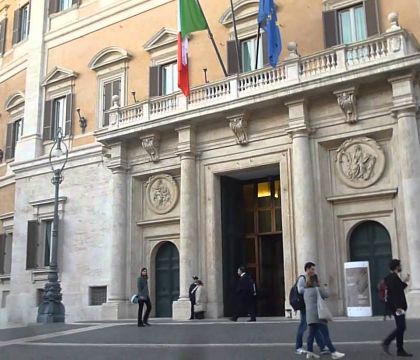 Fico risponde al Fatto: “Nessuna clinica per il Parlamento, solo un presidio medico”