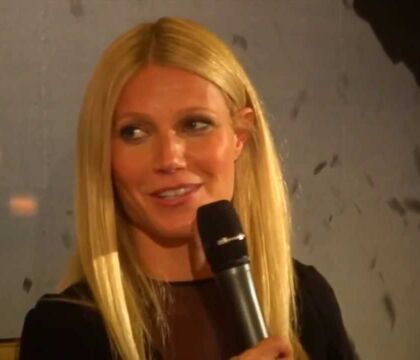 Gwyneth Paltrow: “Non tornerei ai miei 20 anni. Con le zampe di gallina agli occhi mi sento me stessa”