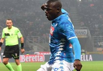 I tweet di De Laurentiis confermano che in Italia il Napoli è una mosca bianca sul razzismo