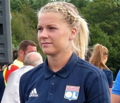 In Francia il calcio femminile è un’industria: Ada Hegerberg ha firmato per 10 anni con la Nike