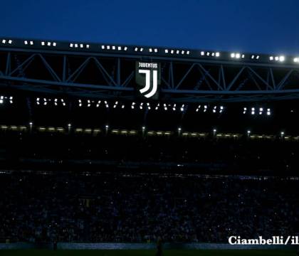 Juve-Milan: allo Stadium bandierine, fan virtuali ed effetti speciali