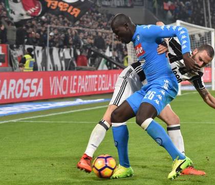 L’Abruzzo riscrive le regole del calcio: vietate marcatura a uomo e scivolate