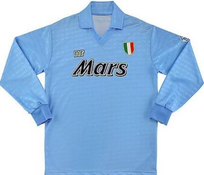 Maglie vintage: quella del secondo scudetto del Napoli è la seconda più cara (vale 573 euro)