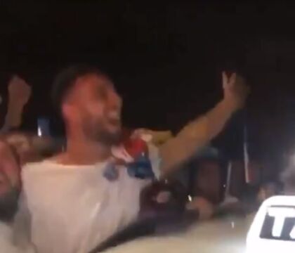 Maksimovic festeggia con i tifosi cantando ‘O surdato ‘nnammurato (VIDEO)
