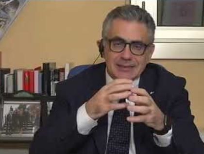 Pregliasco sull’apertura degli stadi: “Chi sta sopra poi può infettare chi sta sotto”