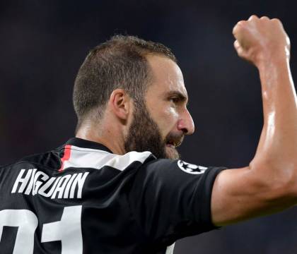 Sarri rivela: “Higuain ha sofferto. Parlavamo di calcio e gli sembravamo dei pazzi”