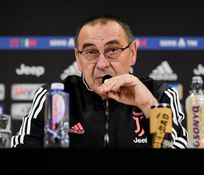 Sarri: “Come non ho vinto niente in Italia? Mi girano i coglioni, io ho fatto otto promozioni”