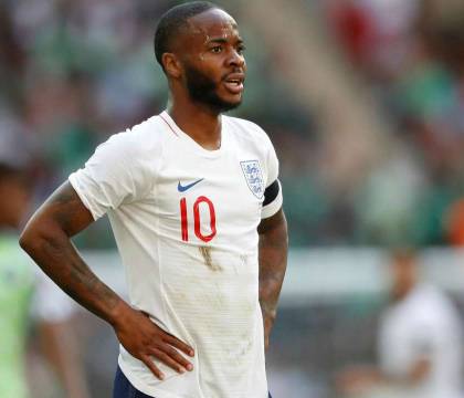 Sterling: “In Premier un terzo dei giocatori è nero, ma ai vertici dei club sono tutti bianchi”